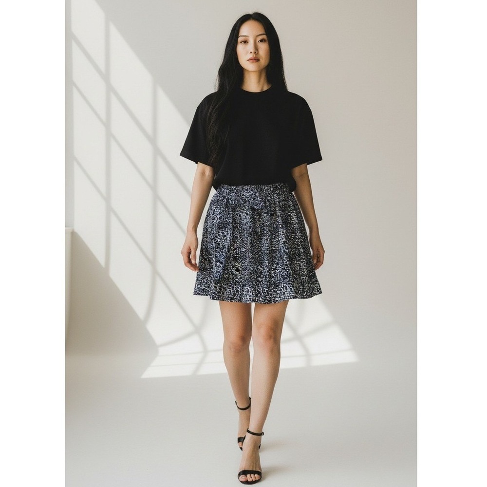 New York & Company Rayon Blue Abstract Print A-Line Mini‎ Skirt Women's Size 6